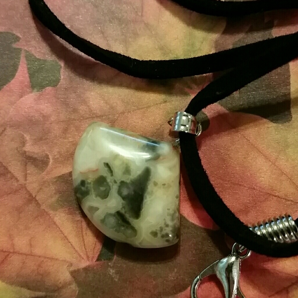 NEW Worries? Crazy lace agate necklace